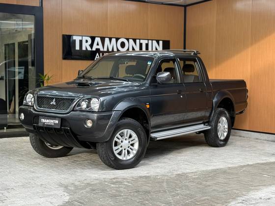 MITSUBISHI L200 OUTDOOR 2.5 HPE 4X4 CD 8V TURBO INTERCOOLER DIESEL 4P MANUAL MITSUBISHI L200 OUTDOOR 2.5 HPE 4X4 CD 8V TURBO INTERCOOLER DIESEL 4P MANUAL